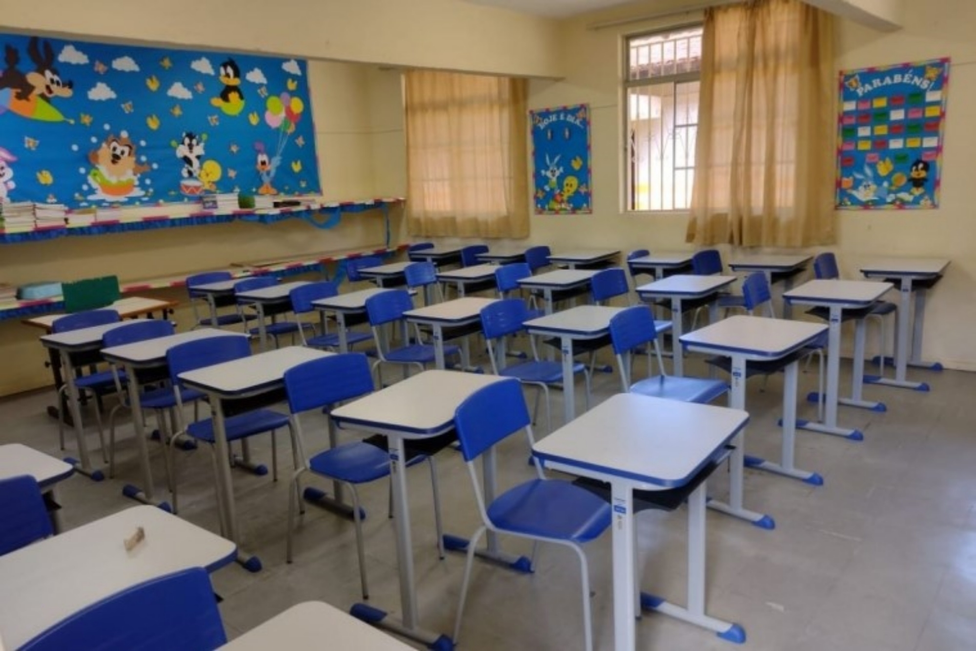 Uma sala de aula vazia na Escola Municipal Geraldo Marino Vieira, durante o período de ensino remoto, em 2020 e 21.
